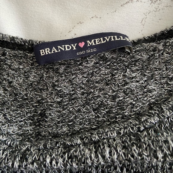 Brandy Melville Crop Knit Top - Picture 2 of 3